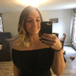 Meet your Posher, Danelle